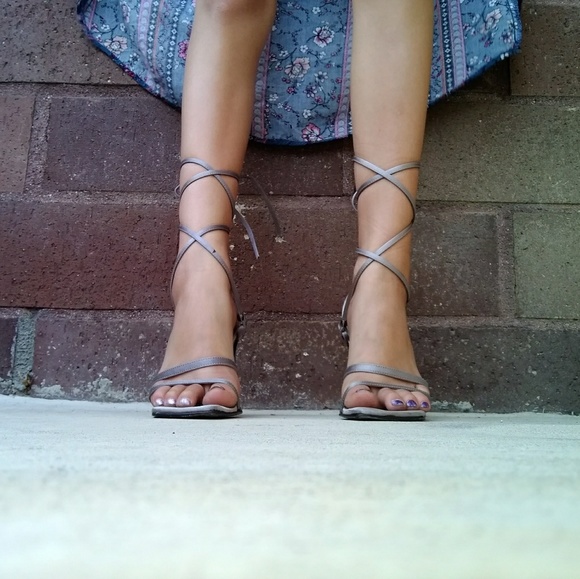 I am selling 2pairs of heels - Picture 4 of 7